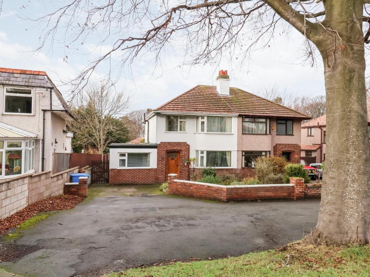 The Hollies Villa Prestatyn Bagian luar foto